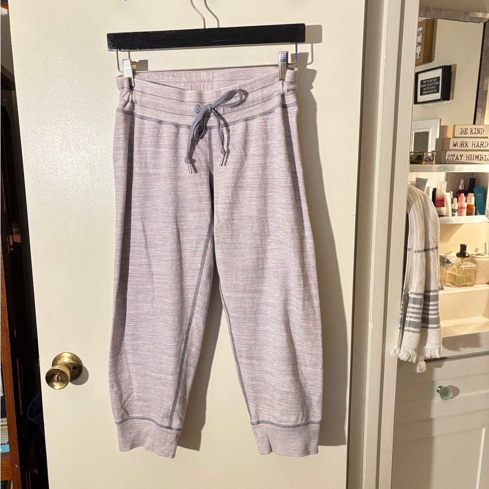 Lulu grey cropped joggers